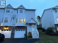 28 Albany Terrace Dartmouth, Nova Scotia