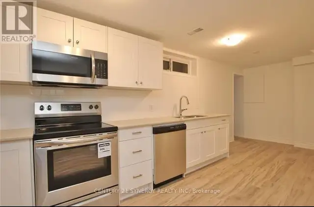 B - 34 MAJESTIC DRIVE Ottawa, Ontario in Long Term Rentals in Ottawa - Image 4