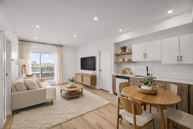 2 Bed 2 Bath Apartment! With Fitness Centre!