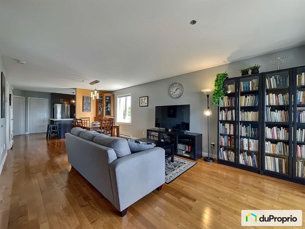 $409,000 - Condominium for sale in Sherbrooke (Jacques-Cartier) — photo 1