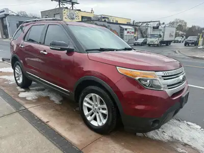 2014 FORD EXPLORER XLT 3.5L 6-CYL 4WD 7 PASSENGERS 173,000 KM NO ACCIDENT CARFAX AVAILABLE! ONE OWNE...