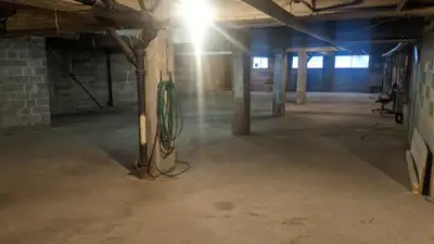 GARAGE CHAUFFÉ 500 + Tx Posibilité d'entré à compter du 15 Octobre 2025 Sortie jusqu'au 30 Avril 202...