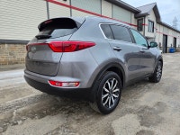 Vient avec ensemble de tapis d'origine KIA style Weather Tech Avec plus de 75 véhicules en inventair... (image 7)