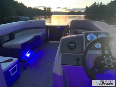 Chaleureuse bigénération sur le bord de l'eau avec accès direct sur le prestigieux lac achigan. Mais...