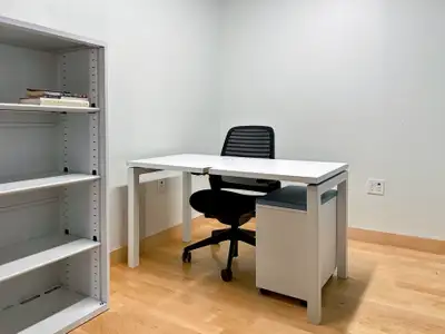 A fully customizable and perfectly sized workspace rental for two. Create the ideal environment for...