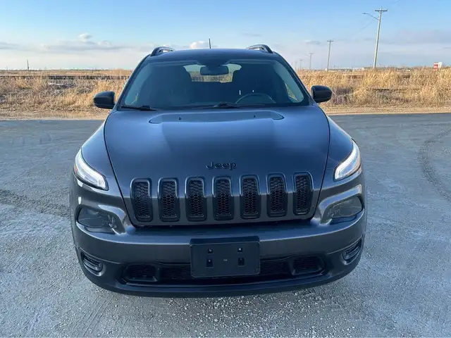 2017 Jeep Cherokee in Cars & Trucks in Winnipeg - Image 3