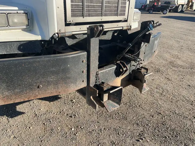 2016 Kenworth T800 in Heavy Trucks in Calgary - Image 18