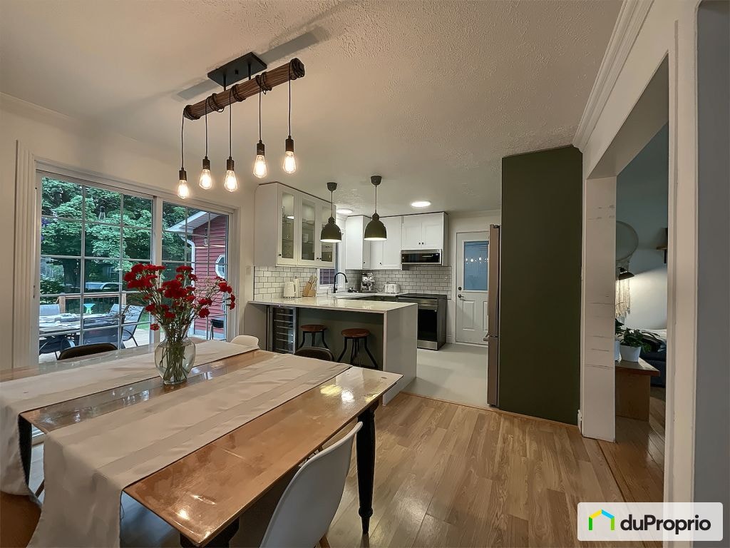 $565,000 - Bungalow for sale in Sherbrooke (Fleurimont) — photo 2