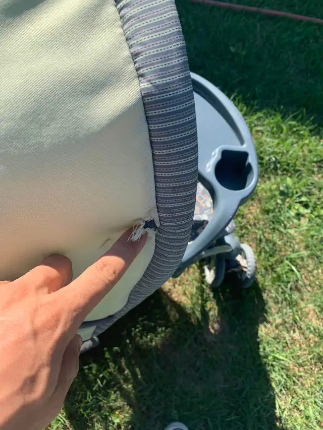 Travel About Safari Umbrella Stroller Small Lightweight Compact in Strollers, Carriers & Car Seats in City of Toronto - Image 6