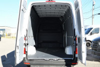 Engine: 2L TURBO 4cyl. L/100Km City: 0.0 L/100Km Hwy: 0.0 Safety Equipment Système antipatinage à to... (image 7)