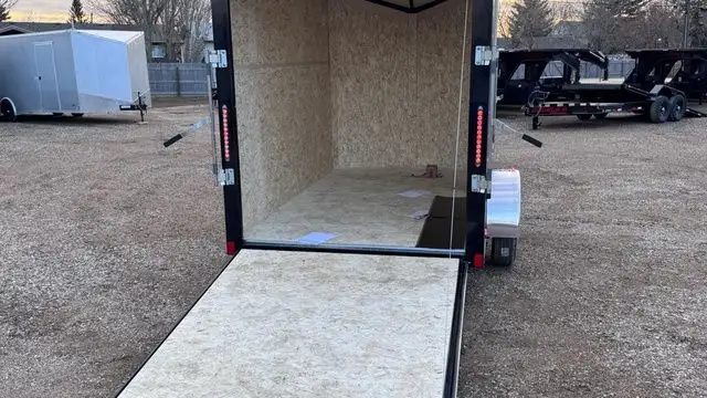 2026 Bravo hr610 - 6x10 enclosed trailer in Cargo & Utility Trailers in Regina - Image 4