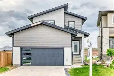 1R//Winnipeg/OFFER AS RCVD. A must see $629,900! OPEN HOUSE: SAT-SUN 2-4PM2023 BUILT | 5 BEDROOMS &...