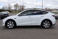 7 PASSENGER ACCIDENT FREE Revolutionize Your Drive: 2022 Tesla Model Y Long Range Dual Motors. Embar... (image 3)