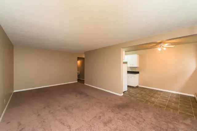 Meadowside Estates - 2 Bedroom Apartment for Rent in Long Term Rentals in Edmonton - Image 14