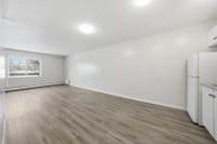 Amenities: Balconies • Affordable Parking • In-suite Storage Suite & Building: Spacious and newly re... (image 5)