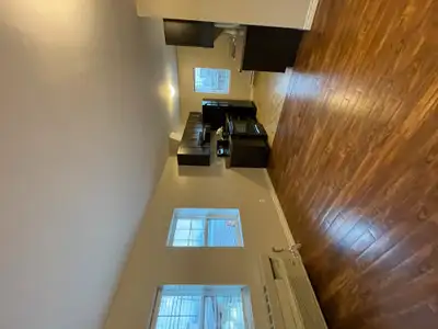 Looking for the perfect downtown apartment in Peterborough? Look no further! A beautiful one bedroom...