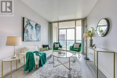 You cannot wait to make this your Home ! Fully Renovated 600 sqft ( 556 sqft + 50 sqft Balcony) 1 be...
