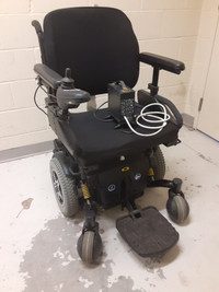 Quantum power wheelchair