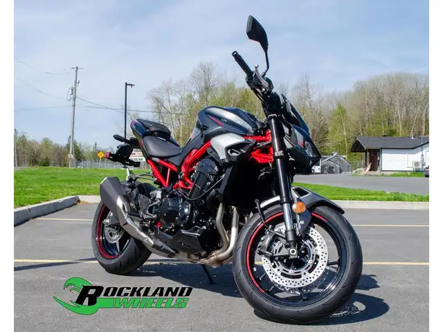 2025 Kawasaki Z900 in Sport Bikes in Ottawa - Image 6