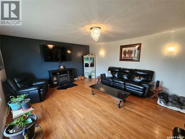 Redvers South Acreage. Antler Rm No. 61, Saskatchewan in Houses for Sale in Regina - Image 17