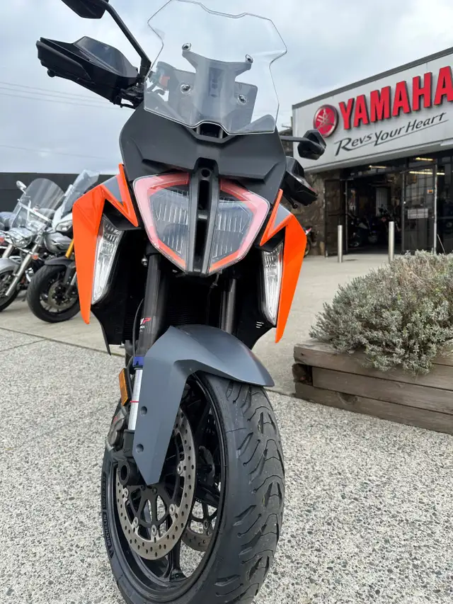 2023 1290 Super Duke GT in Street, Cruisers & Choppers in Vancouver - Image 5