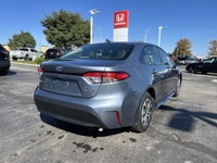 Experience remarkable fuel efficiency and peace of mind with this pristine 2024 Toyota Corolla Hybri... (image 4)