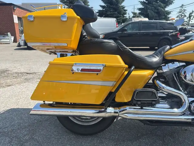 2005 Harley-Davidson Road Glide ~ ROAD GLIDE ~ 88CI ~ 2 INTO 1 ~ in Sport Touring in City of Toronto - Image 12