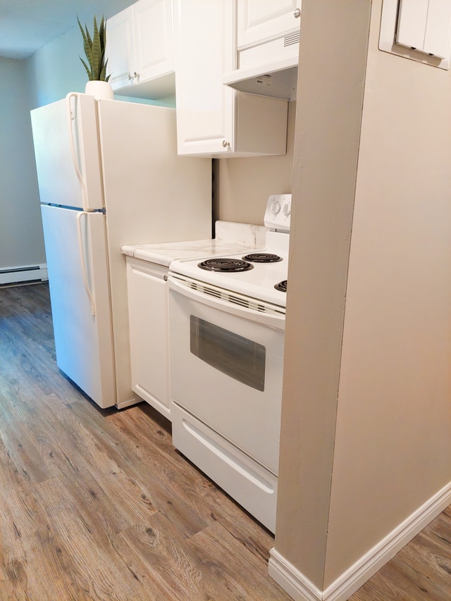 1BR Apt in Goderich Suncoast Village Long Term Rentals Grand Bend