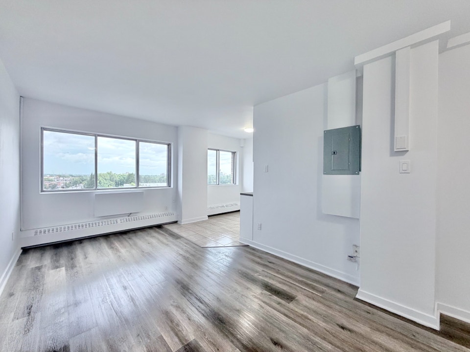 4 et demi - Rosemont - inclus électros, thermopompe et Internet 4