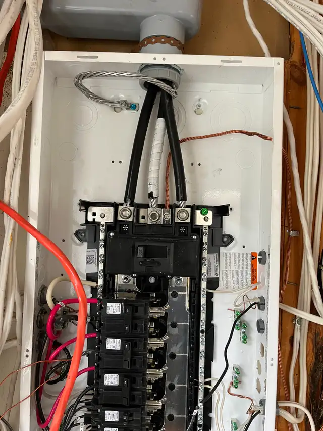 Master Electrician    780 819 040065592243779715124