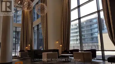 This 2 Br+2B Unit Is Located In The One Of The Most Demanded Areas, With Beautiful And Unobstructed...