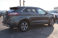WELL MAINTAINED Experience Elevated Adventure: Ford Edge AWD Embark on a Journey of Superior Perform... (image 5)