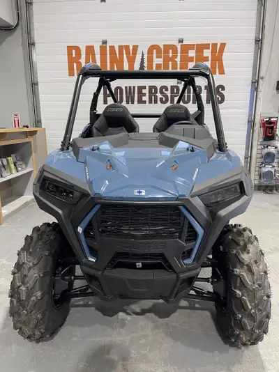 Rider Comfort Optimized ergonomics for comfort and better sightlines. An adjustable seat, and tilt s...