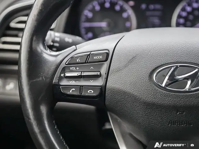 2020 Hyundai Elantra Luxury in Cars & Trucks in London - Image 21