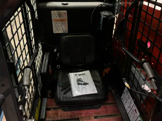 BOBCAT S70/463 CAB ASSEMBLY-BRAND NEW TAKE OFF in Other in Regina - Image 6