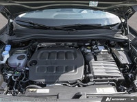 *Tiguan Comfortline R-Line Black Edition 4 Motion* *Performance:* • 4- cylinder, 2.0 TSI , 201 HP &... (image 5)