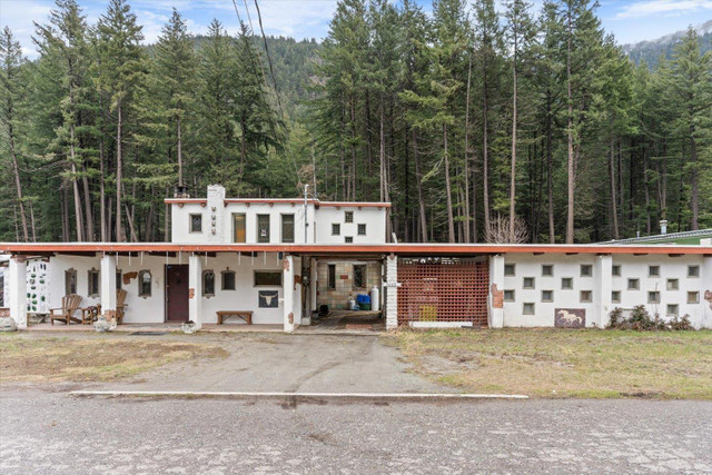 50450 TRANS CANADA HIGHWAY Boston Bar / Lytton, British Columbia in Houses for Sale in Whistler - Image 2