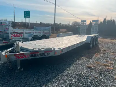 N&N 24 foot Tri Axle Equipment Hauler 17125lbs Load Capacity 3 7000lbs axles Ramps with spring assis...