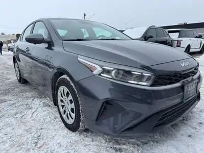 2023 KIA Forte 4MK Auto 514 865 4438 2023 Kia Forte LX 4 Cyl. 2.0L Automatique 054 481 km certifiés...