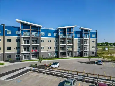 3H//Winnipeg/**Open Houses Thursdays 4pm-7pm/Sundays 1pm-4pm (closed on Sundays of long weekends)**...