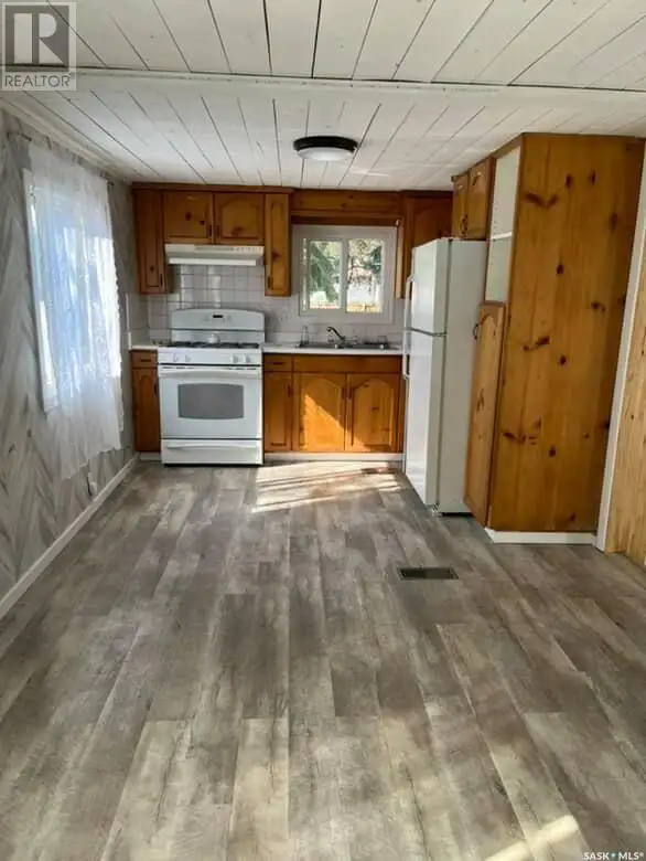 16 321 Dunlop STREET Saskatoon, Saskatchewan62863792131970123