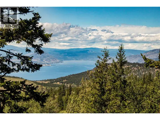 2263 Carmi Road Penticton, British Columbia in Houses for Sale in Penticton - Image 4