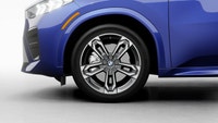 Power Driver Seat,Requires Subscription,Power Door Locks,Auxiliary Audio Input,Rain Sensing Wipers,H... (image 8)