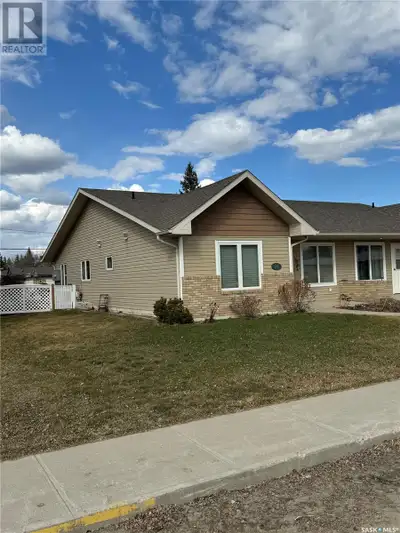Polished 2009 1250 sq. ft., two bedrooms, 2 bath 1/2 Duplex is nestled in small town Leask. Conventi...