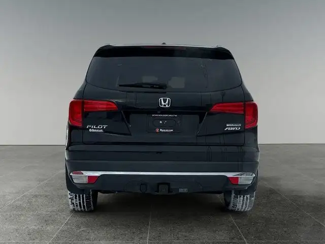 2017 Honda Pilot Touring in Cars & Trucks in Calgary - Image 6