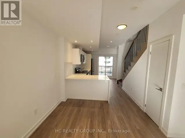 11 CALAMINT LANE Toronto (L'Amoreaux), Ontario in Houses for Sale in City of Toronto - Image 5
