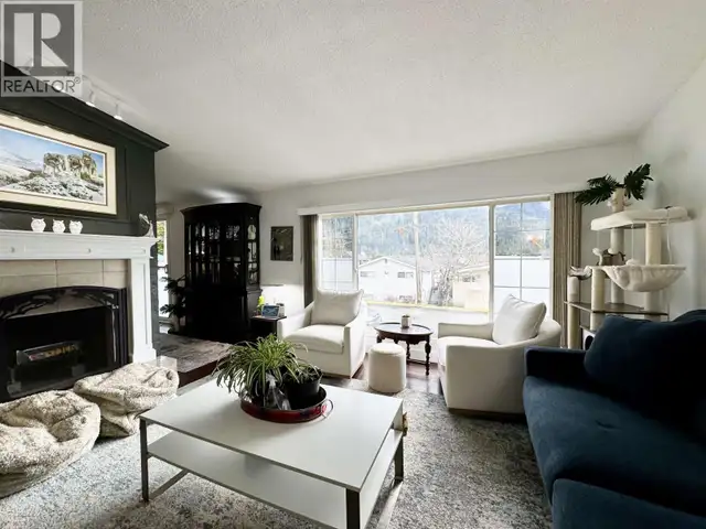 284 CRESTVIEW DRIVE Prince Rupert, British Columbia in Houses for Sale in Prince Rupert - Image 3