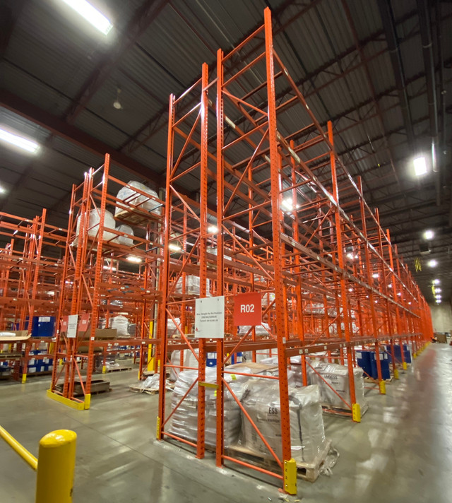 Used pallet racking frames 42” x 20’, 22’, 24’ and 30’ tall in Industrial Shelving & Racking in Mississauga / Peel Region - Image 2