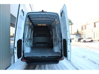 2021 MERCEDES SPRINTER 2500 -- 170 FULL SIZE -- HIGH ROOF -- ECONOMICAL DIESEL ENGINE !!! 3 SEATER!!... (image 6)