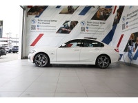 PLUG-IN HYBRID! Check out our large selection of pre-owned vehicles today. 2022 BMW 3 Series 330e xD... (image 5)